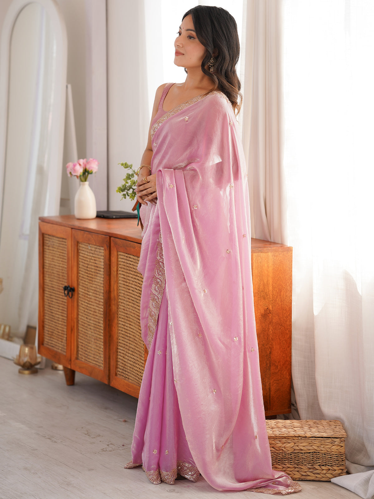 Women's Fendy Satin Saree With Unstitched Blouse Piece
