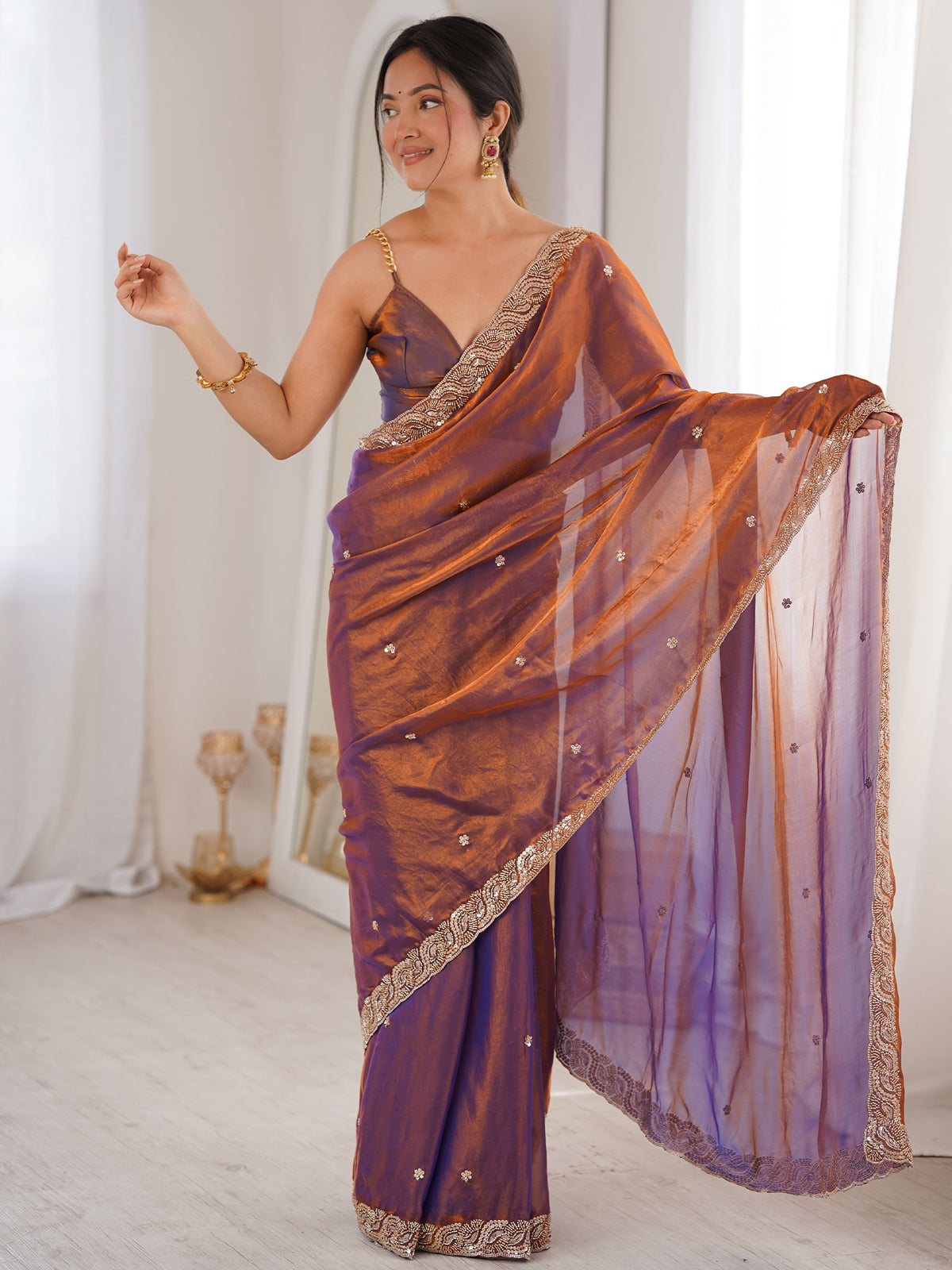 Women's Fendy Satin Saree With Unstitched Blouse Piece