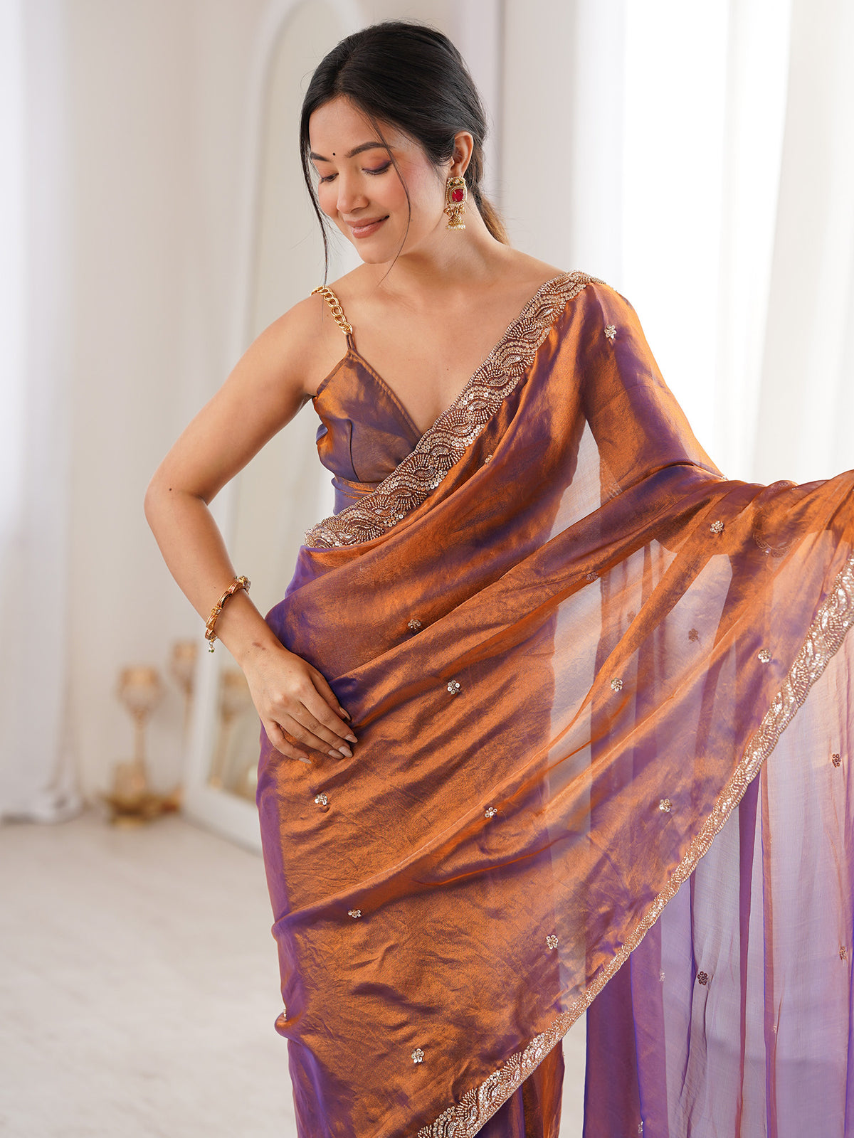 Women's Fendy Satin Saree With Unstitched Blouse Piece