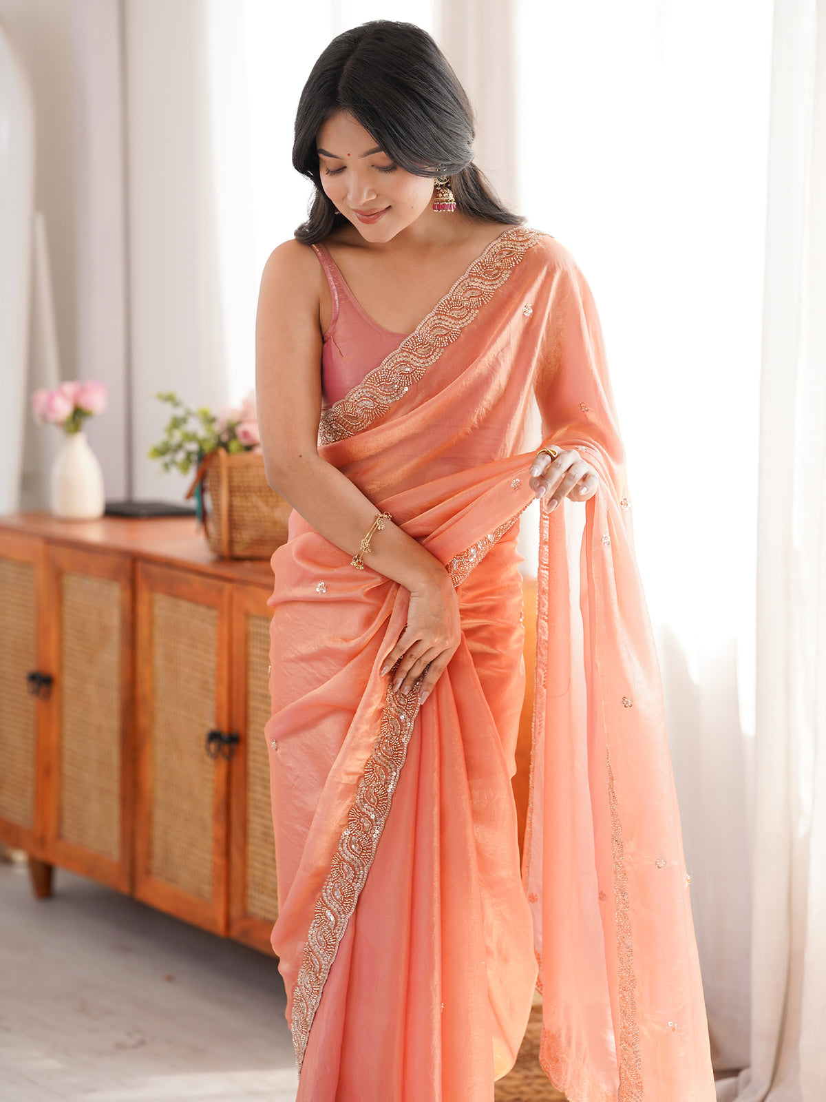 Women's Fendy Satin Saree With Unstitched Blouse Piece