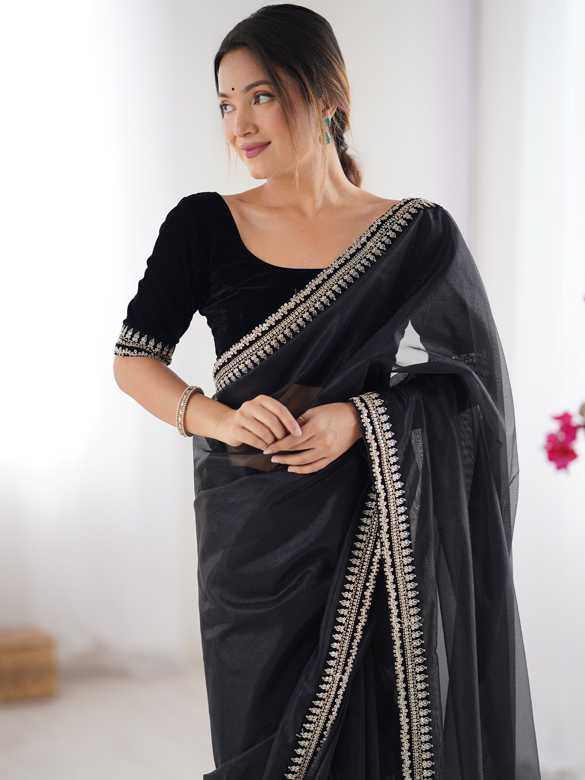 Women's Net Saree With Unstitched Blouse Piece
