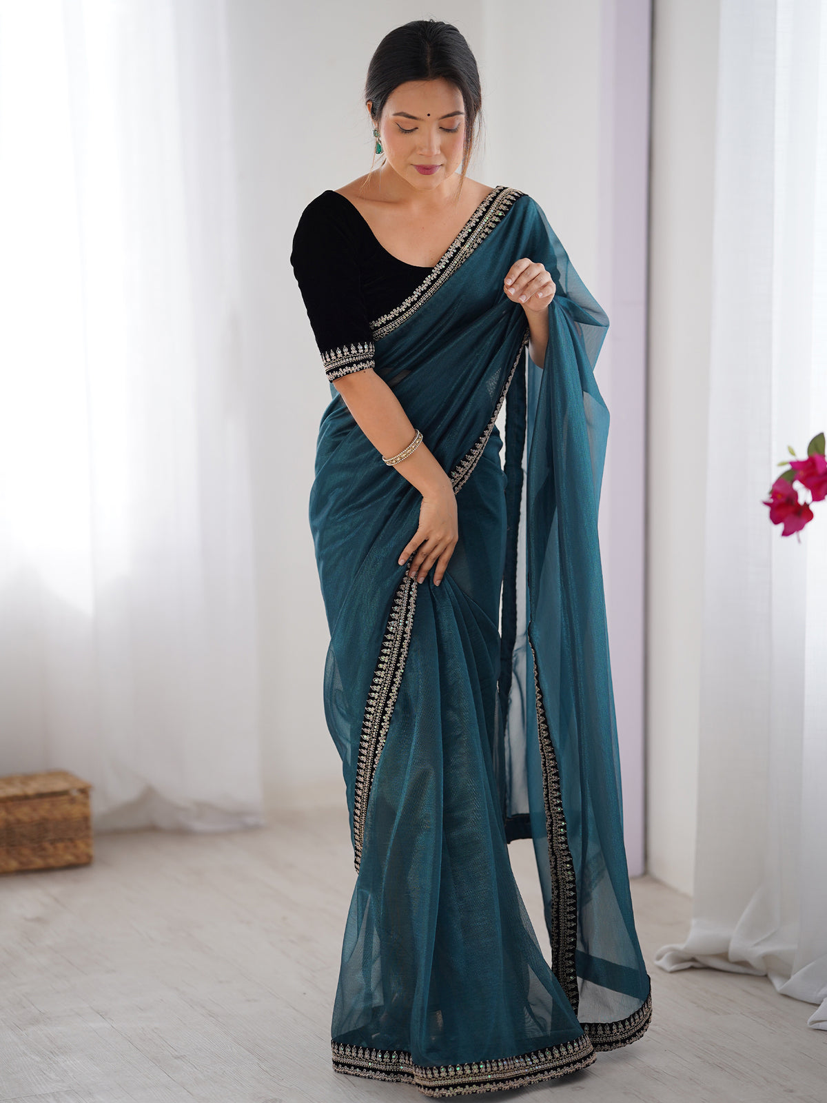 Women's Net Saree With Unstitched Blouse Piece