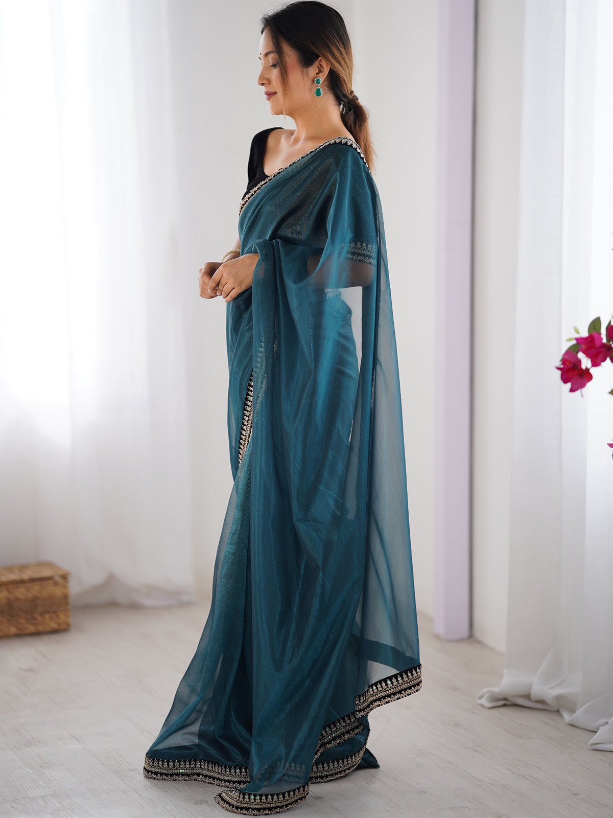 Women's Net Saree With Unstitched Blouse Piece