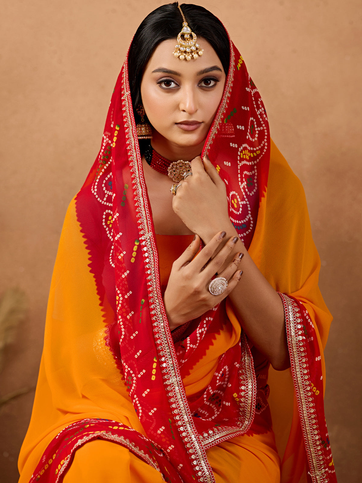 Women's Georgette Bandhani Saree With Unstitched Blouse Piece