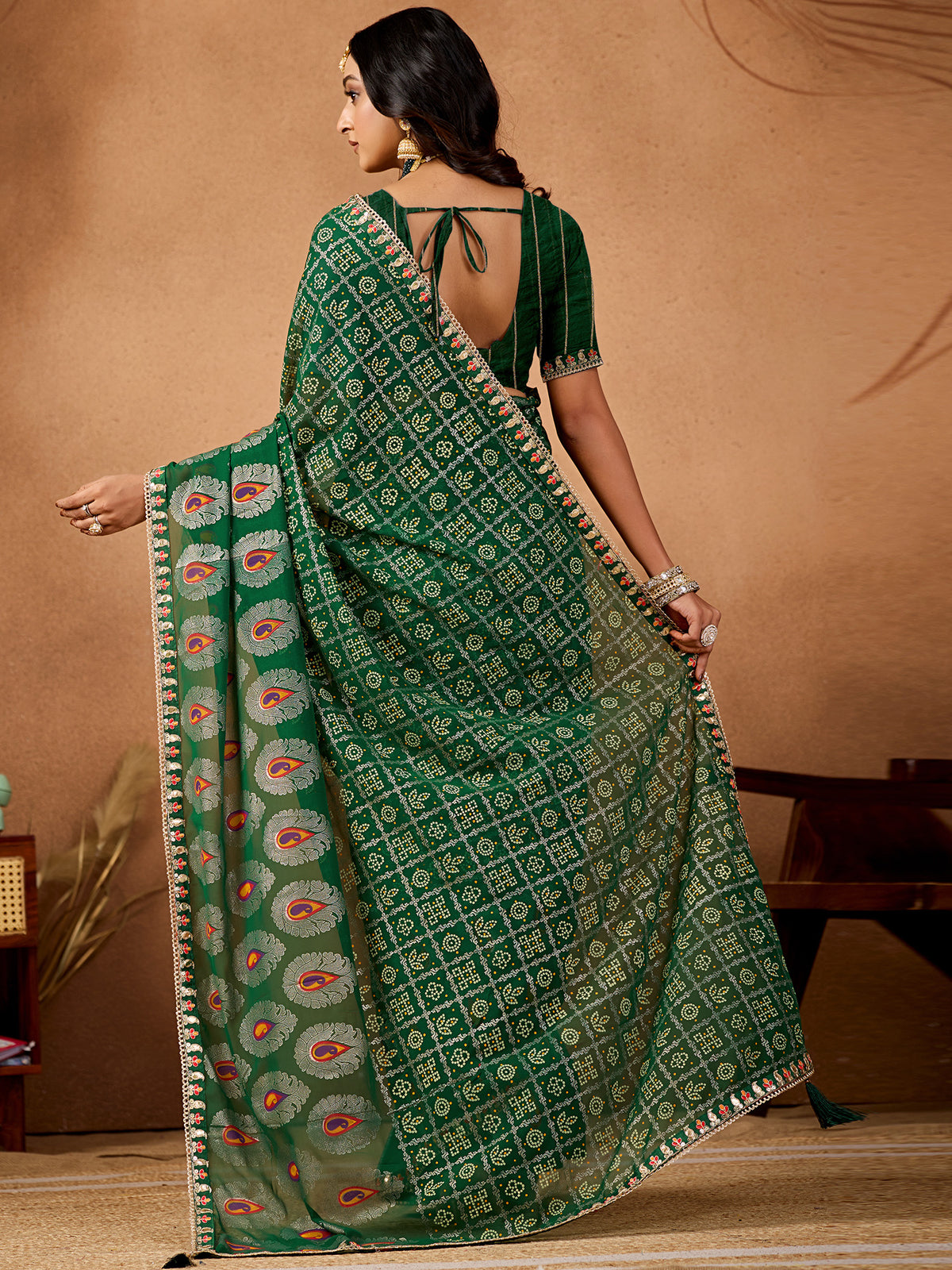 Women's Georgette Bandhani Saree With Unstitched Blouse Piece