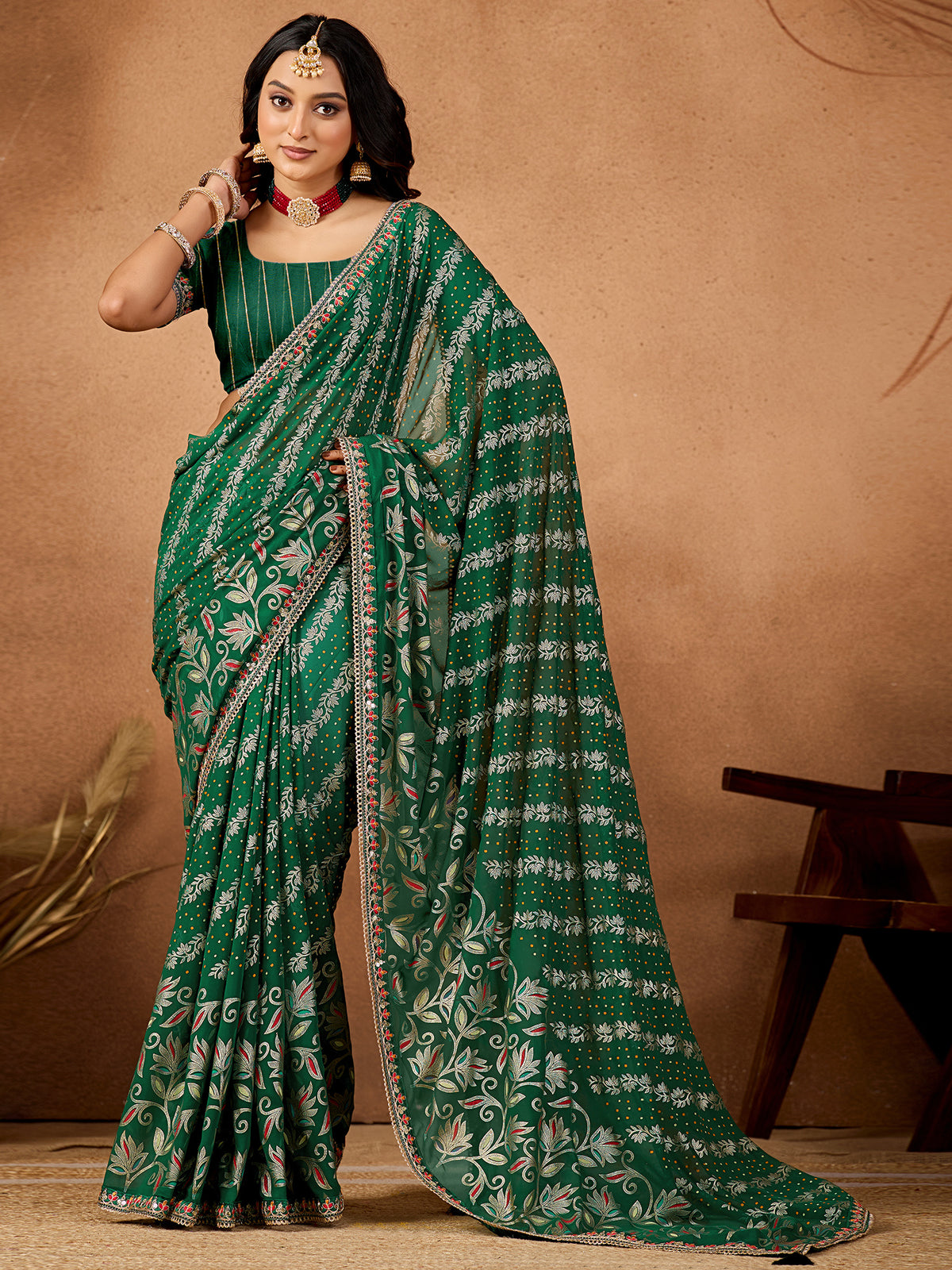 Women's Georgette Bandhani Saree With Unstitched Blouse Piece
