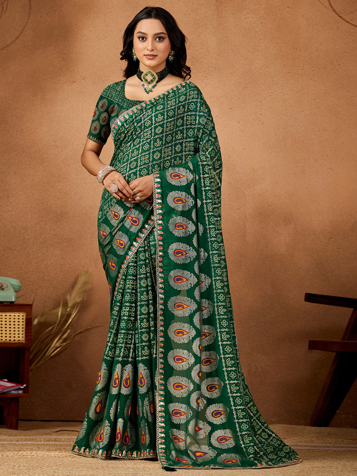 Women's Georgette Bandhani Saree With Unstitched Blouse Piece