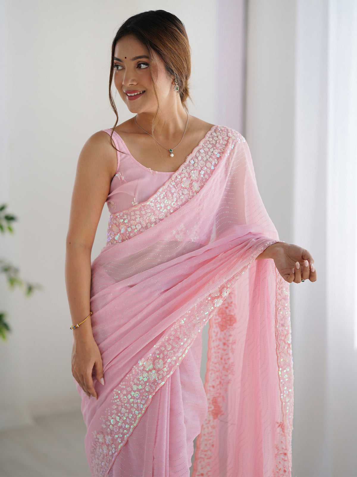 Women's Georgette Embroidery Work Saree With Unstitched Blouse Piece