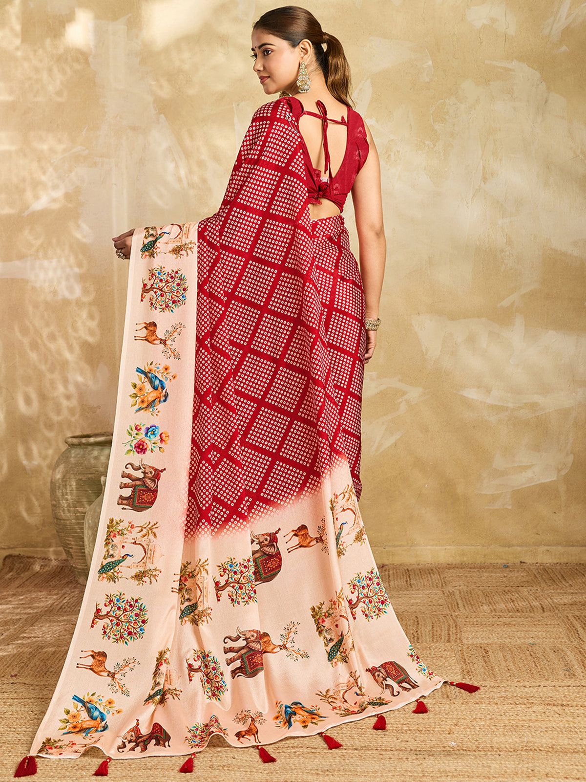Women's Bandhani Saree With Unstitched Blouse Piece