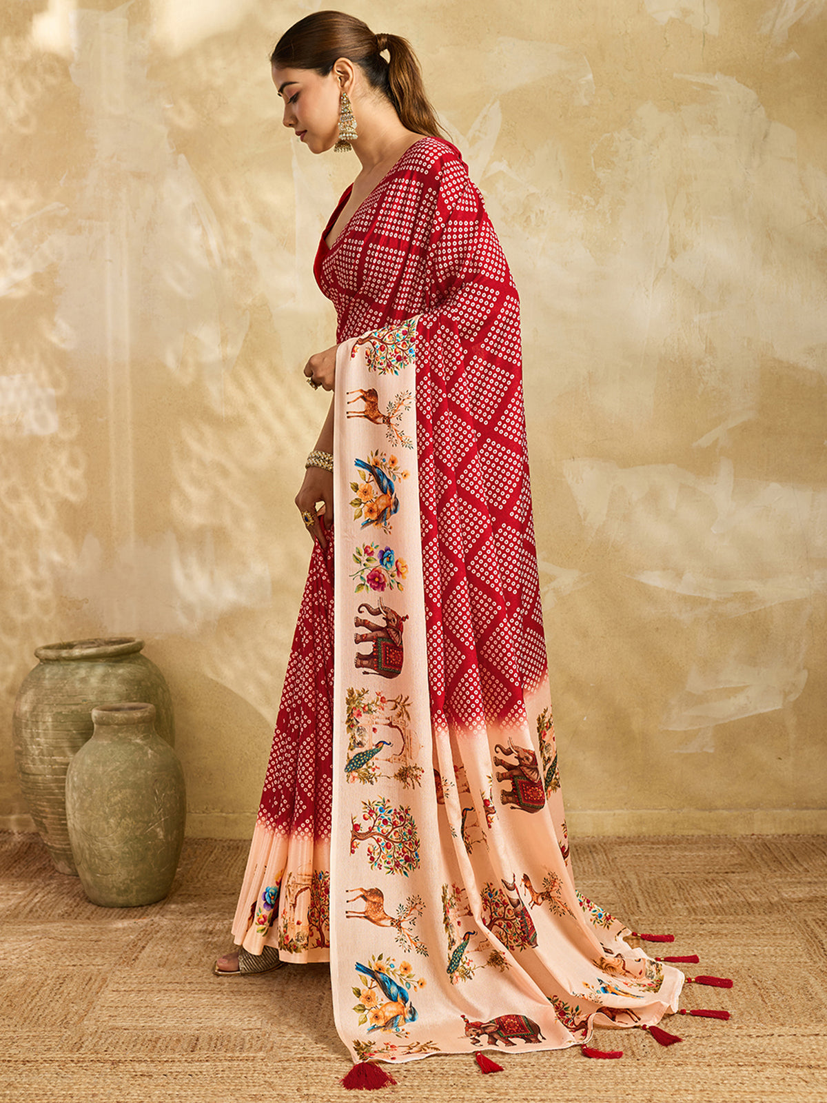 Women's Bandhani Saree With Unstitched Blouse Piece