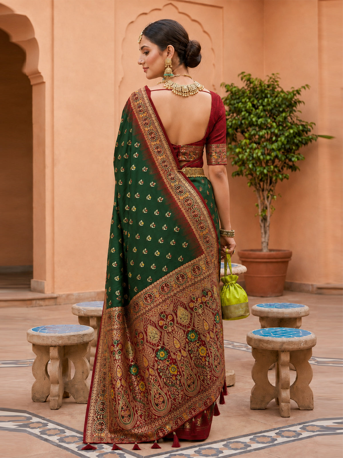 Women's Banarasi Silk Saree With Unstitched Blouse Piece