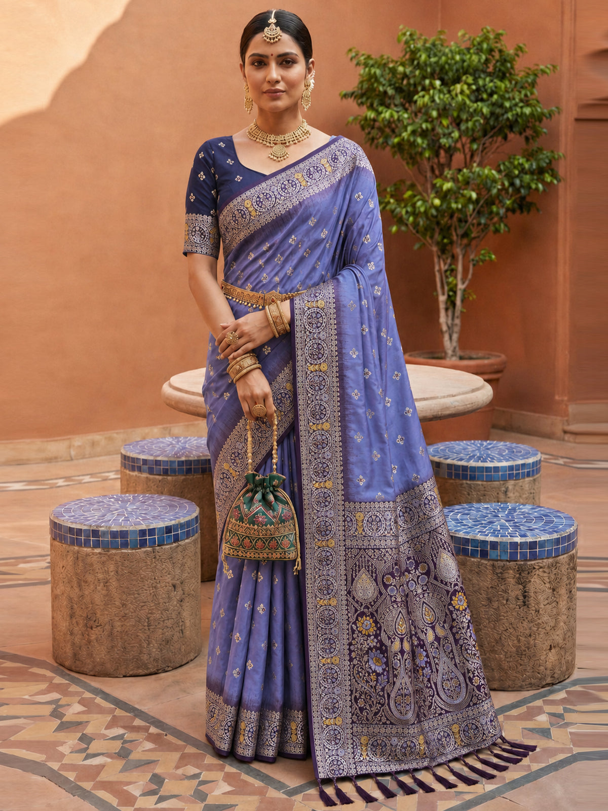 Women's Banarasi Silk Saree With Unstitched Blouse Piece