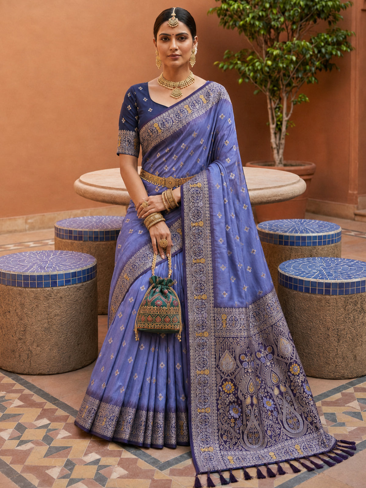 Women's Banarasi Silk Saree With Unstitched Blouse Piece