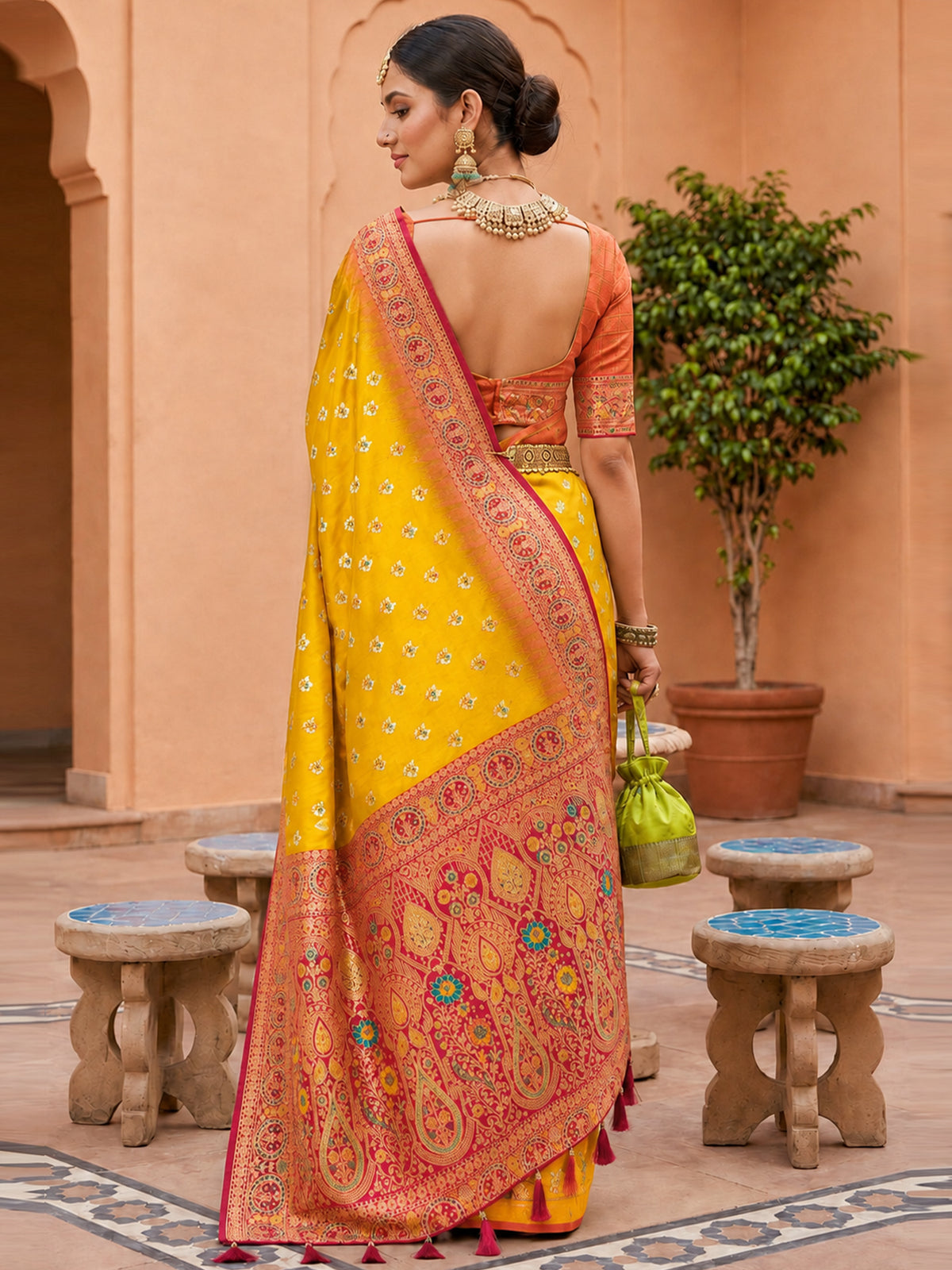 Women's Banarasi Silk Saree With Unstitched Blouse Piece
