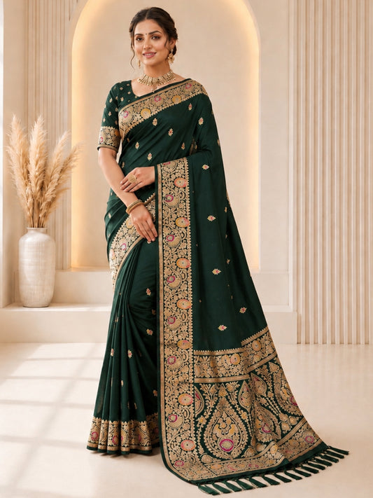 Women's Banarasi Silk Saree With Unstitched Blouse Piece