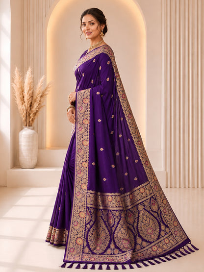 Women's Banarasi Silk Saree With Unstitched Blouse Piece
