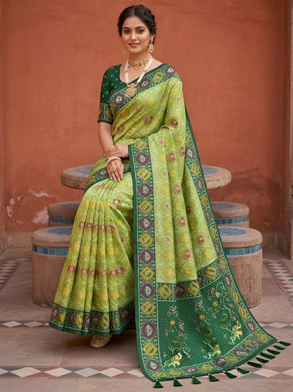 Women's Patola Silk Saree With Unstitched Blouse Piece