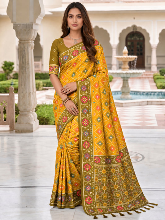Women's Patola Silk Saree With Unstitched Blouse Piece