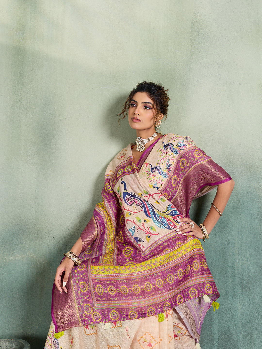 Women's Linen Printed Saree With Unstitched Blouse Piece