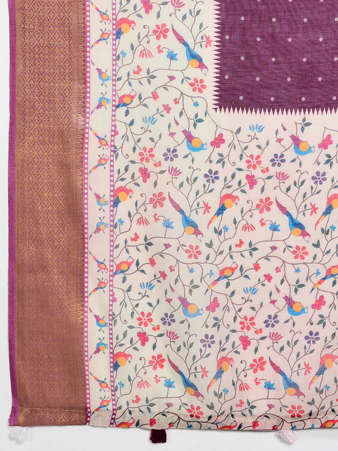 Women's Linen Printed Saree With Unstitched Blouse Piece