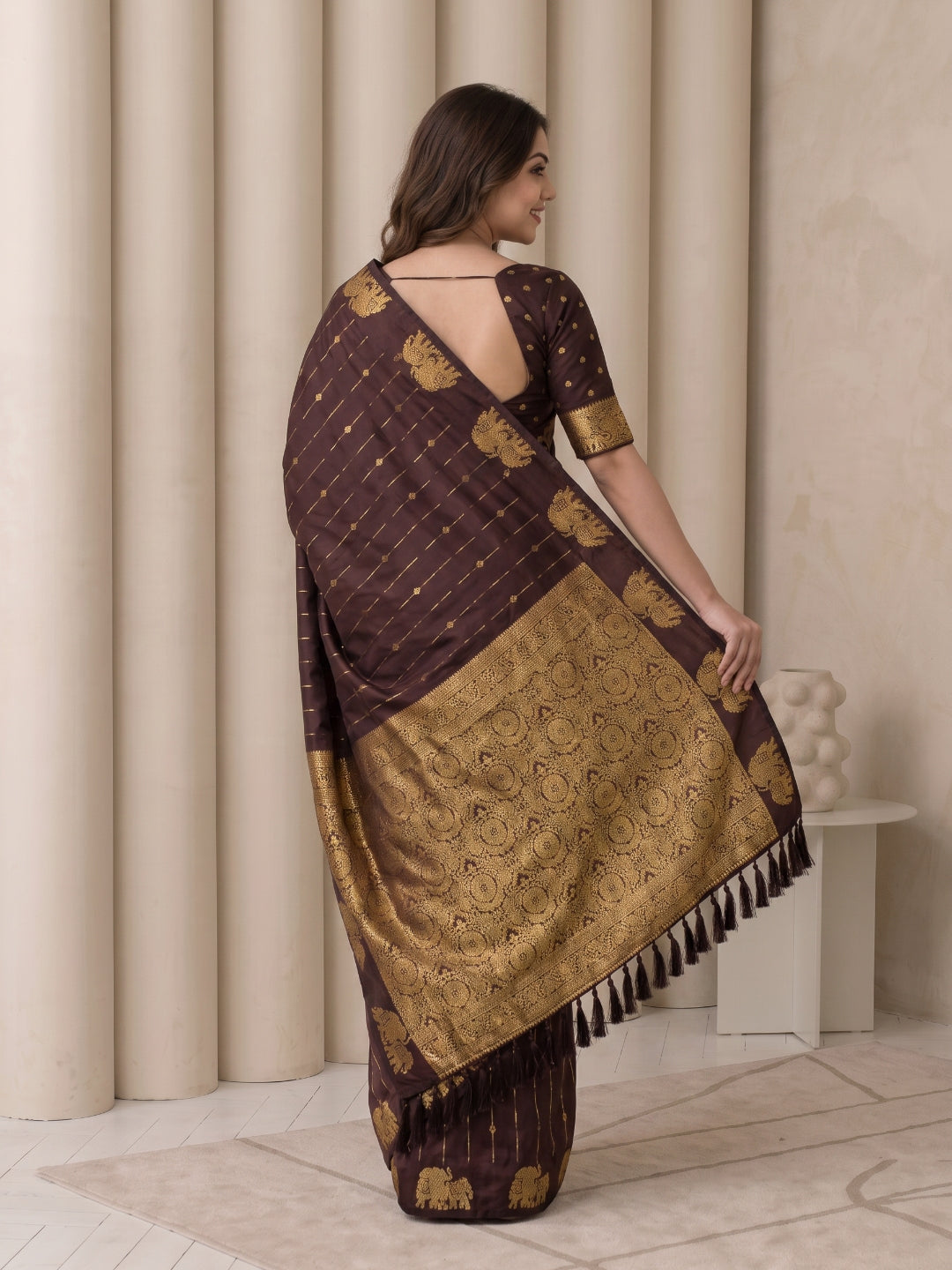Women's Soft Silk Saree With Unstitched Blouse Piece