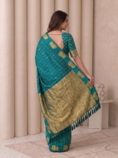 Women's Soft Silk Saree With Unstitched Blouse Piece