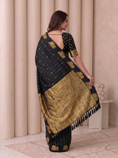 Women's Soft Silk Saree With Unstitched Blouse Piece