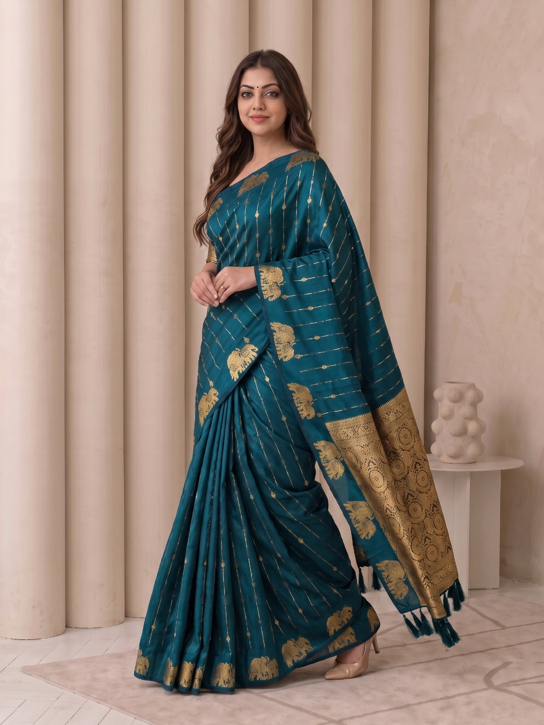 Women's Soft Silk Saree With Unstitched Blouse Piece