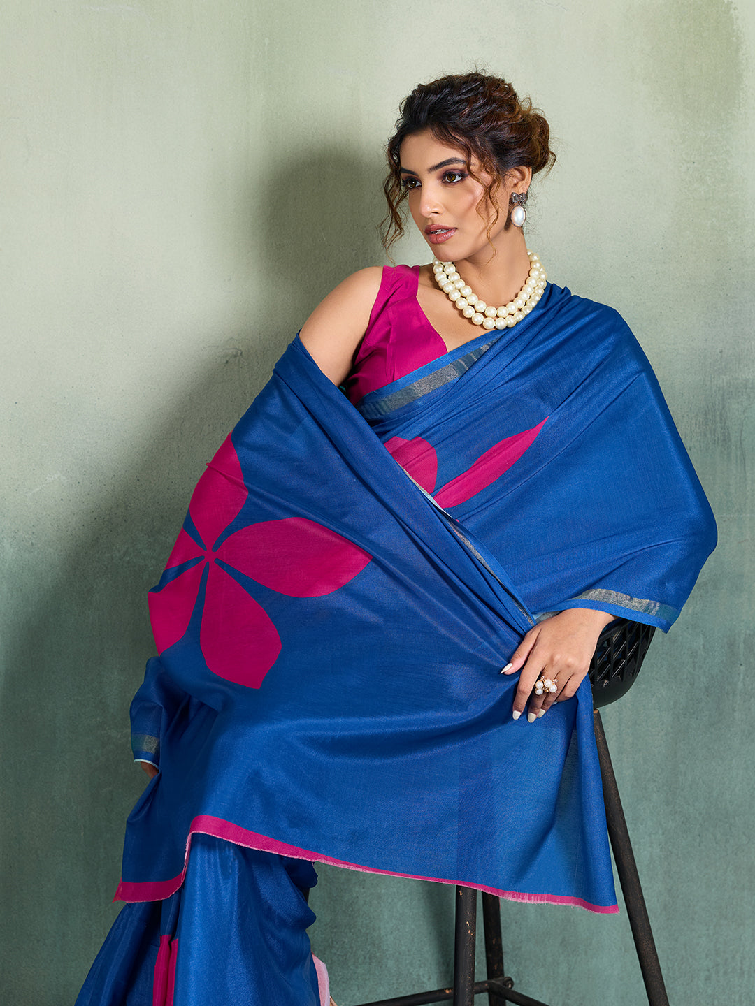Women's Cotton Saree With Unstitched Blouse Piece
