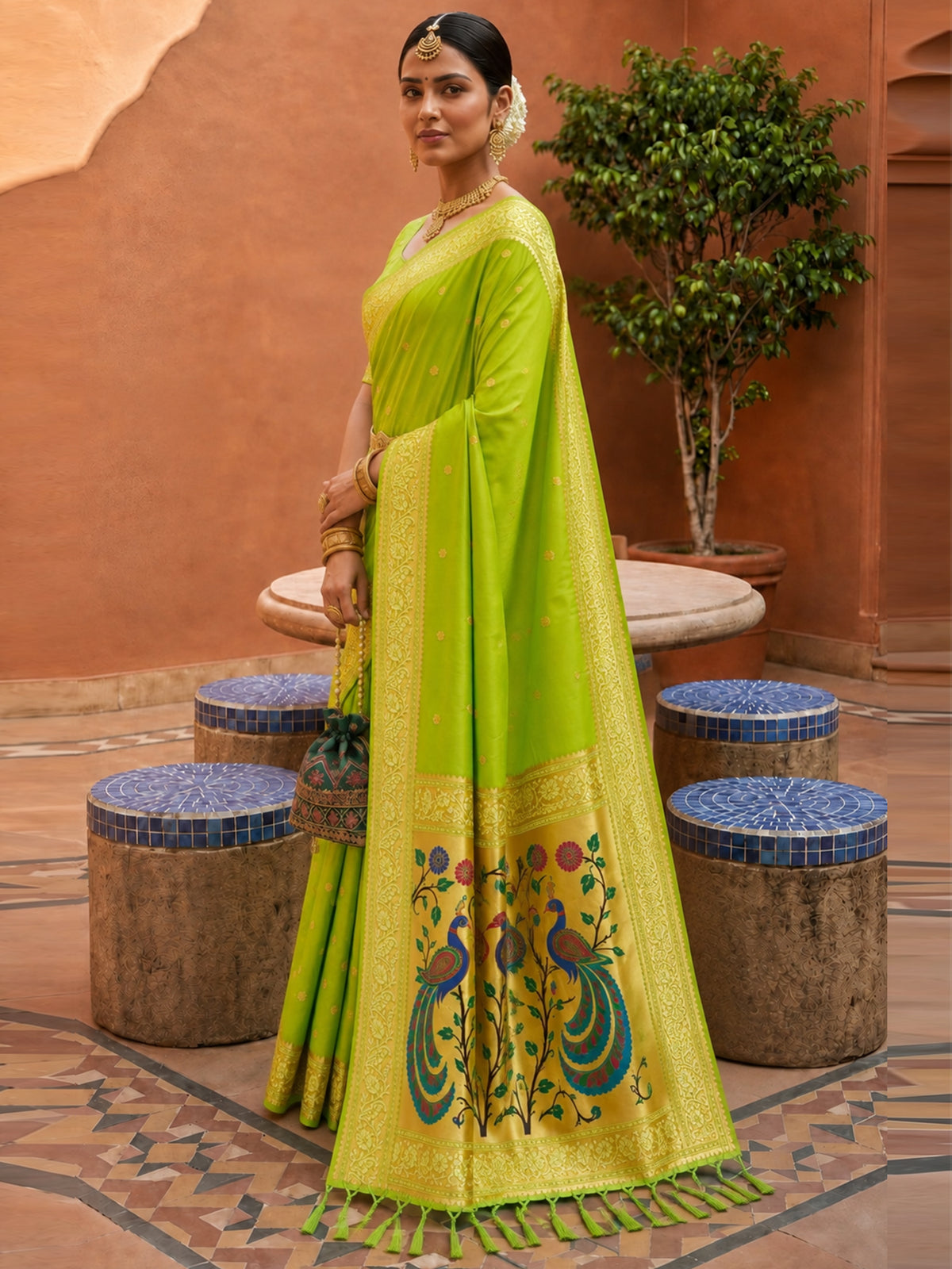 Women's Paithani Silk Saree With Unstitched Blouse Piece
