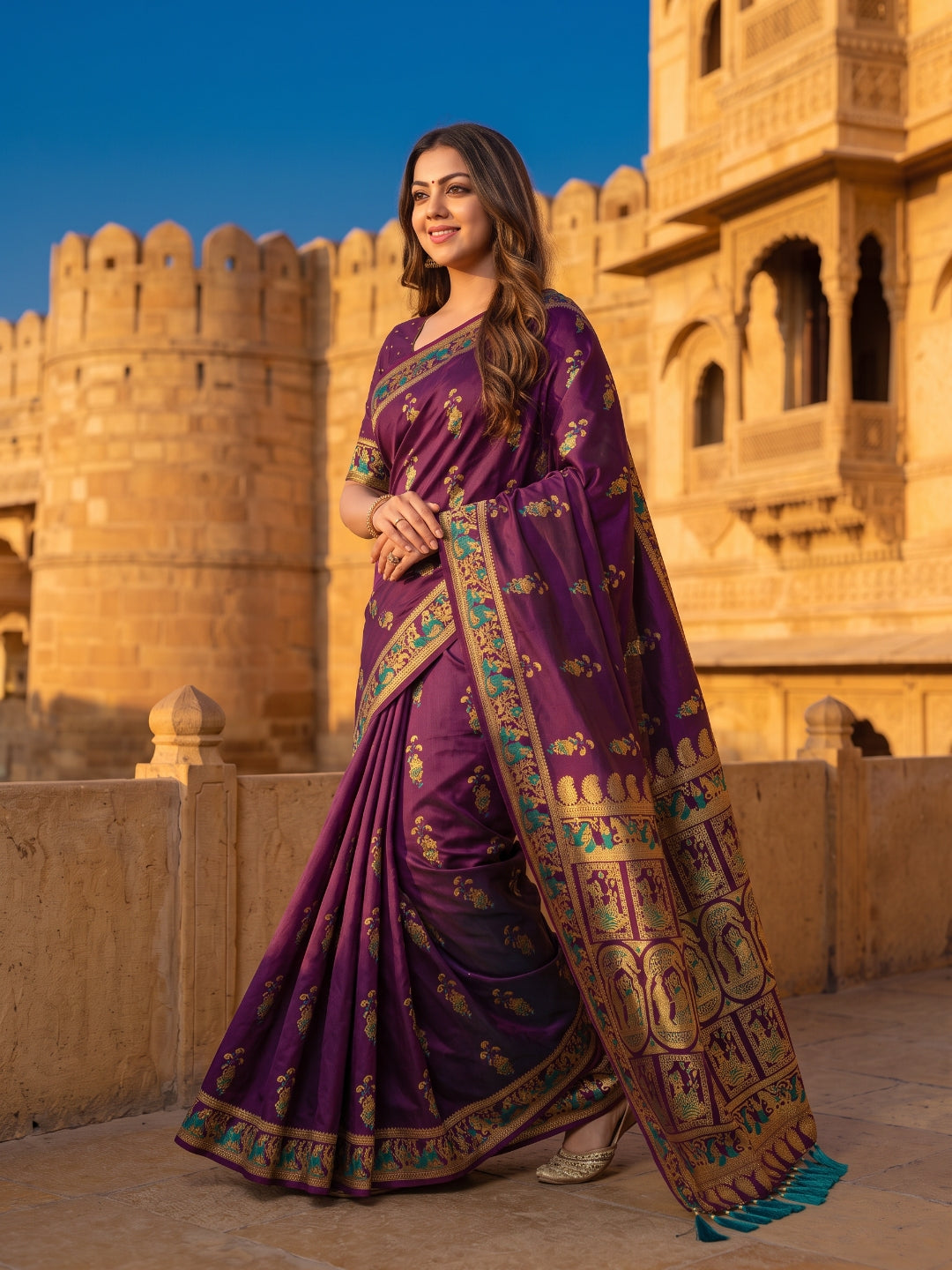 Women's Soft Silk Saree With Unstitched Blouse Piece