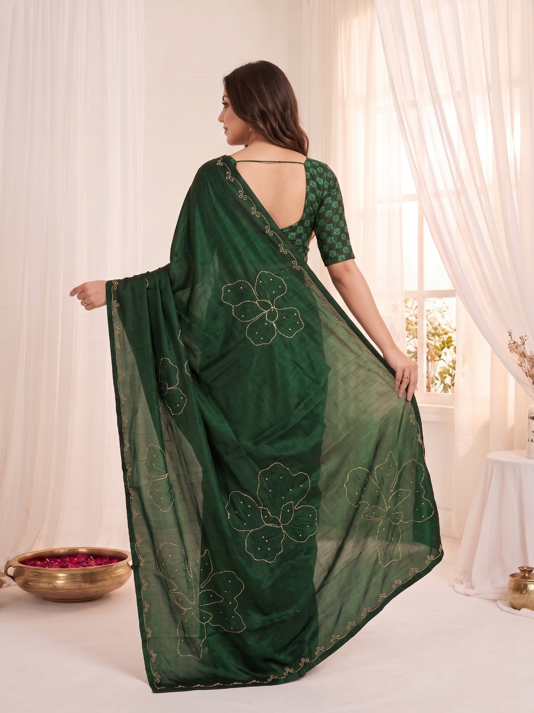 Women's Fendy Satin Saree With Unstitched Blouse Piece