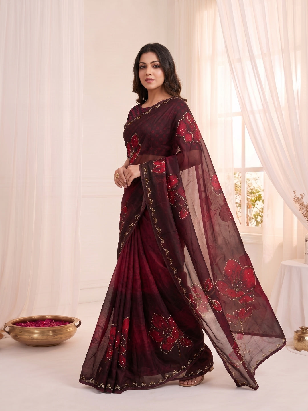 Women's Fendy Satin Saree With Unstitched Blouse Piece