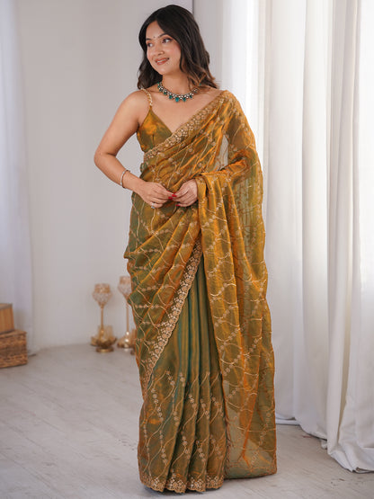 Women's Fendy Saree With Unstitched Blouse Piece