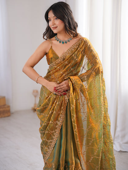 Women's Fendy Saree With Unstitched Blouse Piece