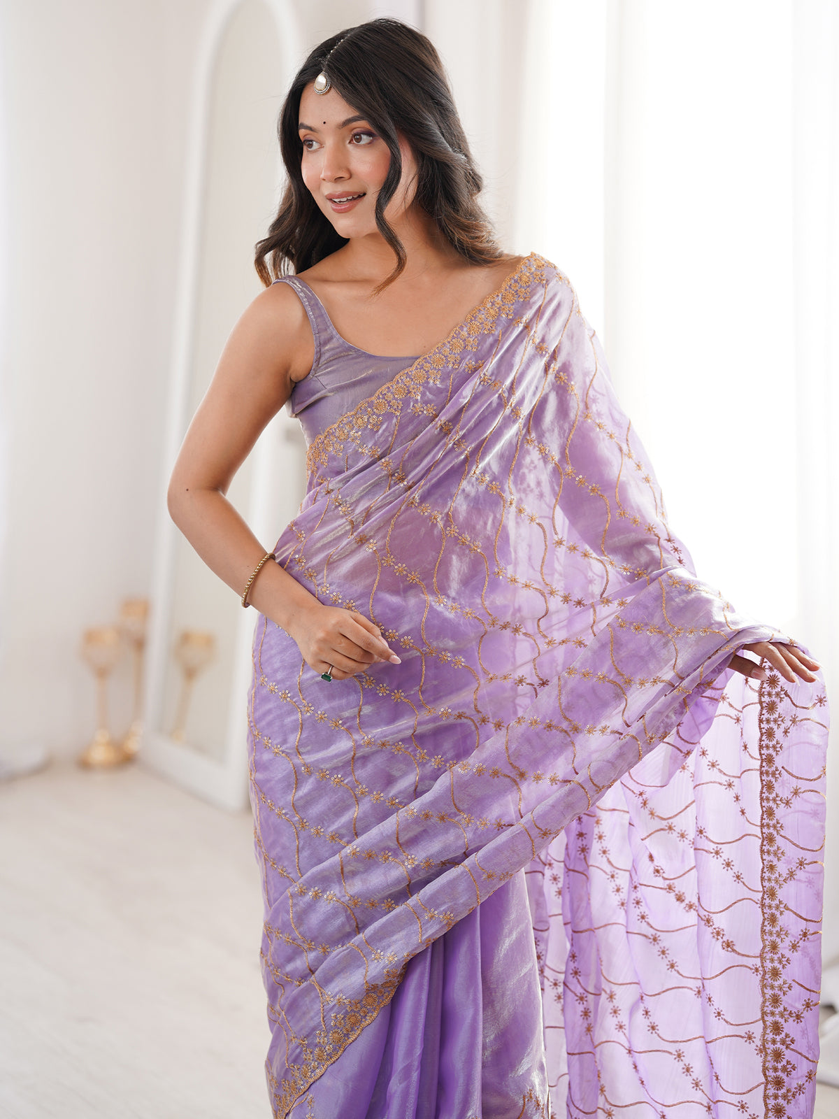 Women's Fendy Saree With Unstitched Blouse Piece