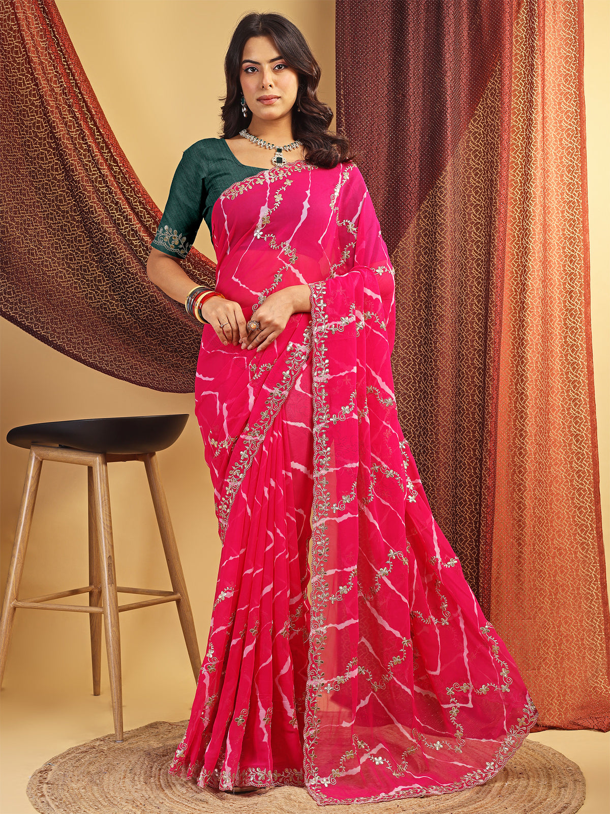 Women's Georgette Lehriya Print Saree With Unstitched Blouse Piece
