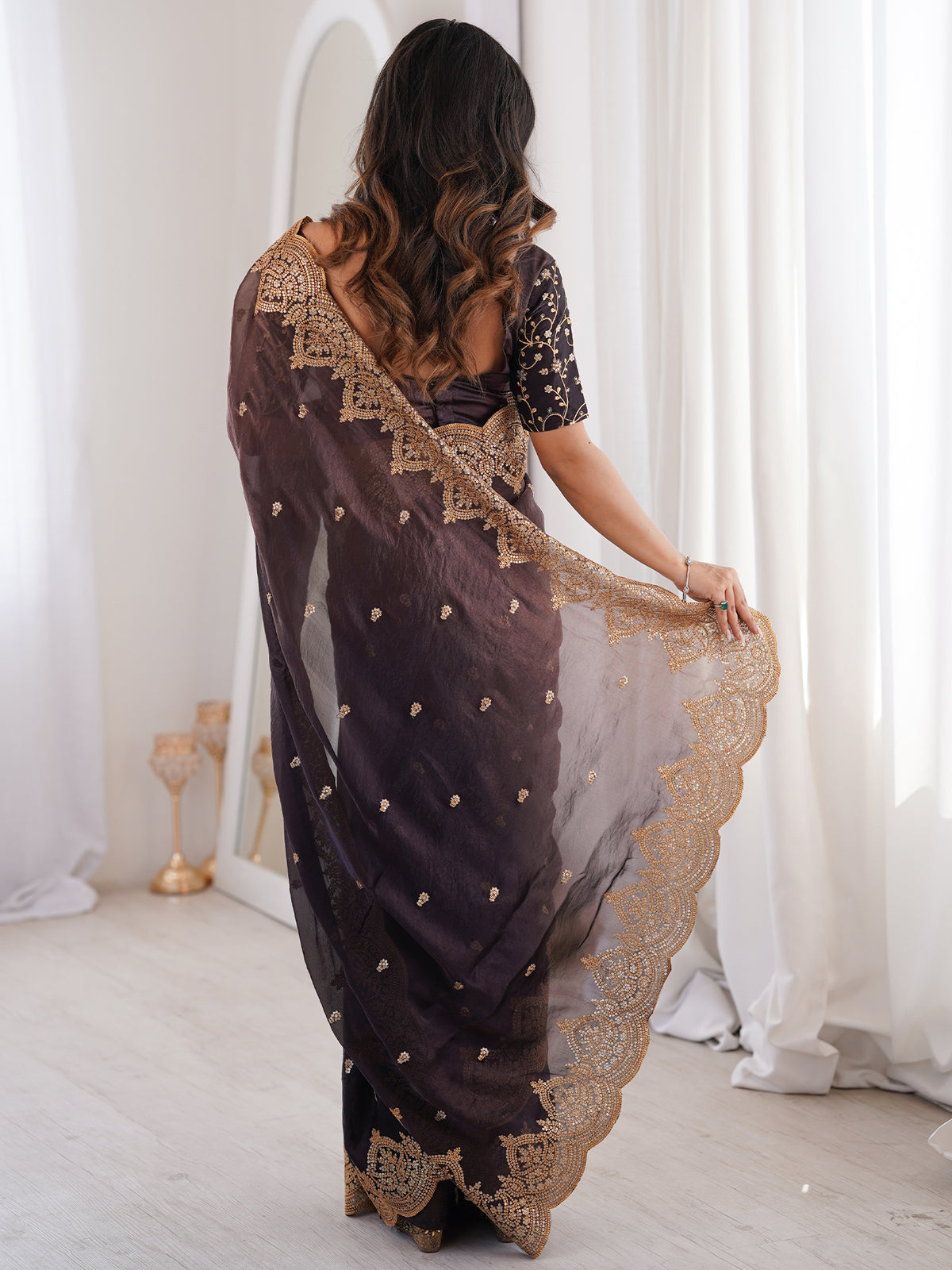 Women's Fendy Satin Saree With Unstitched Blouse Piece