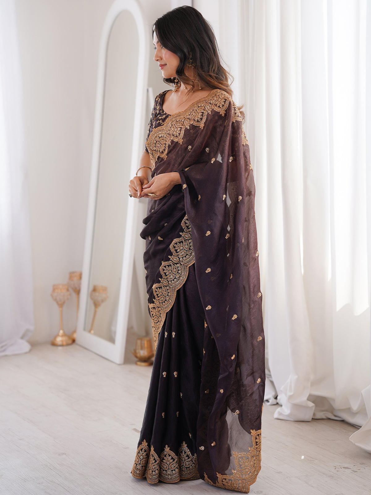 Women's Fendy Satin Saree With Unstitched Blouse Piece