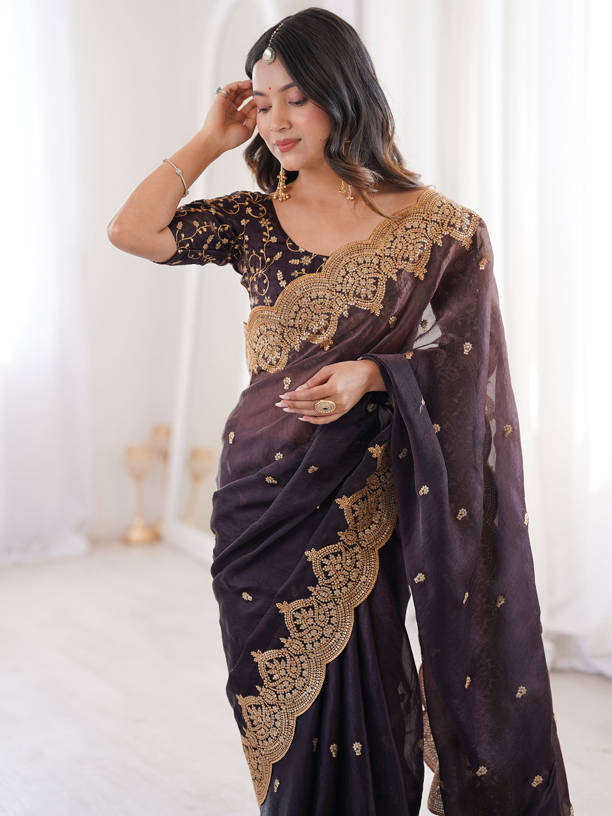 Women's Fendy Satin Saree With Unstitched Blouse Piece