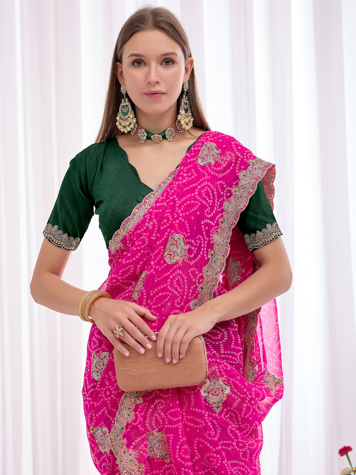 Women's Georgette Bandhani Saree With Unstitched Blouse Piece