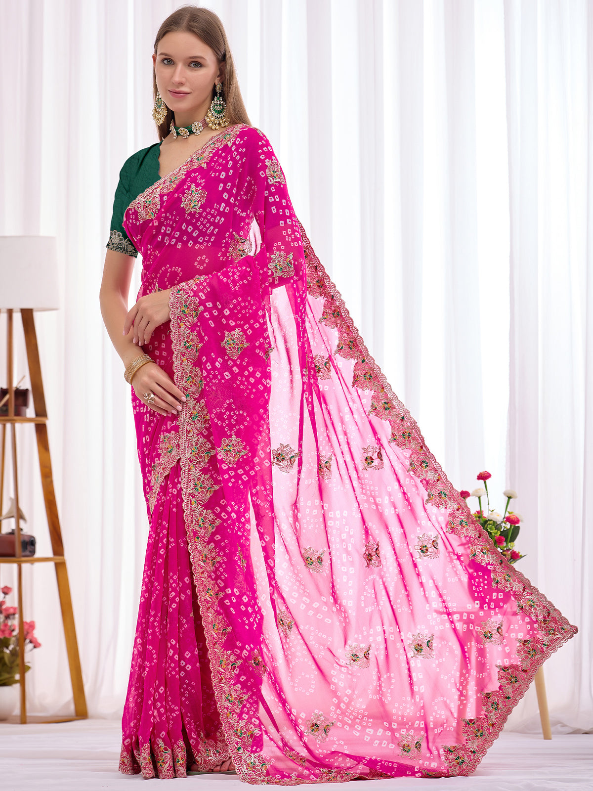 Women's Georgette Bandhani Saree With Unstitched Blouse Piece