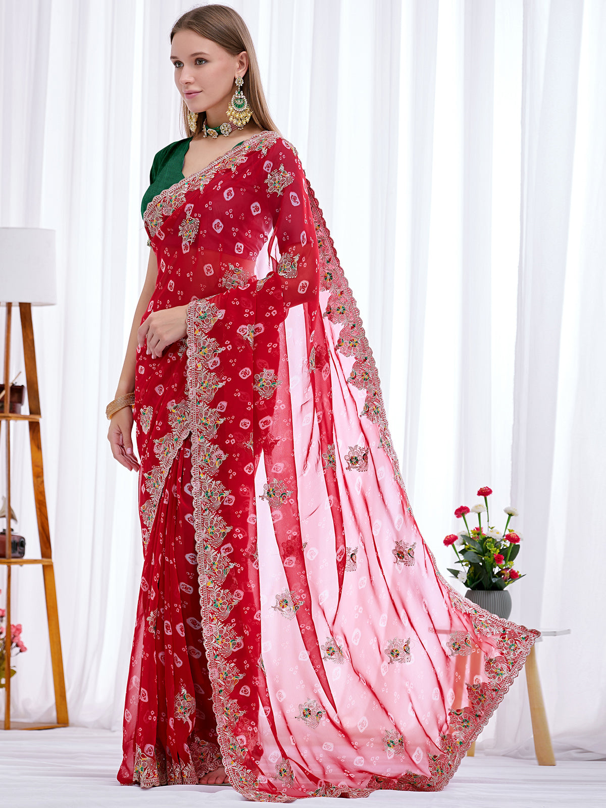 Women's Georgette Bandhani Saree With Unstitched Blouse Piece