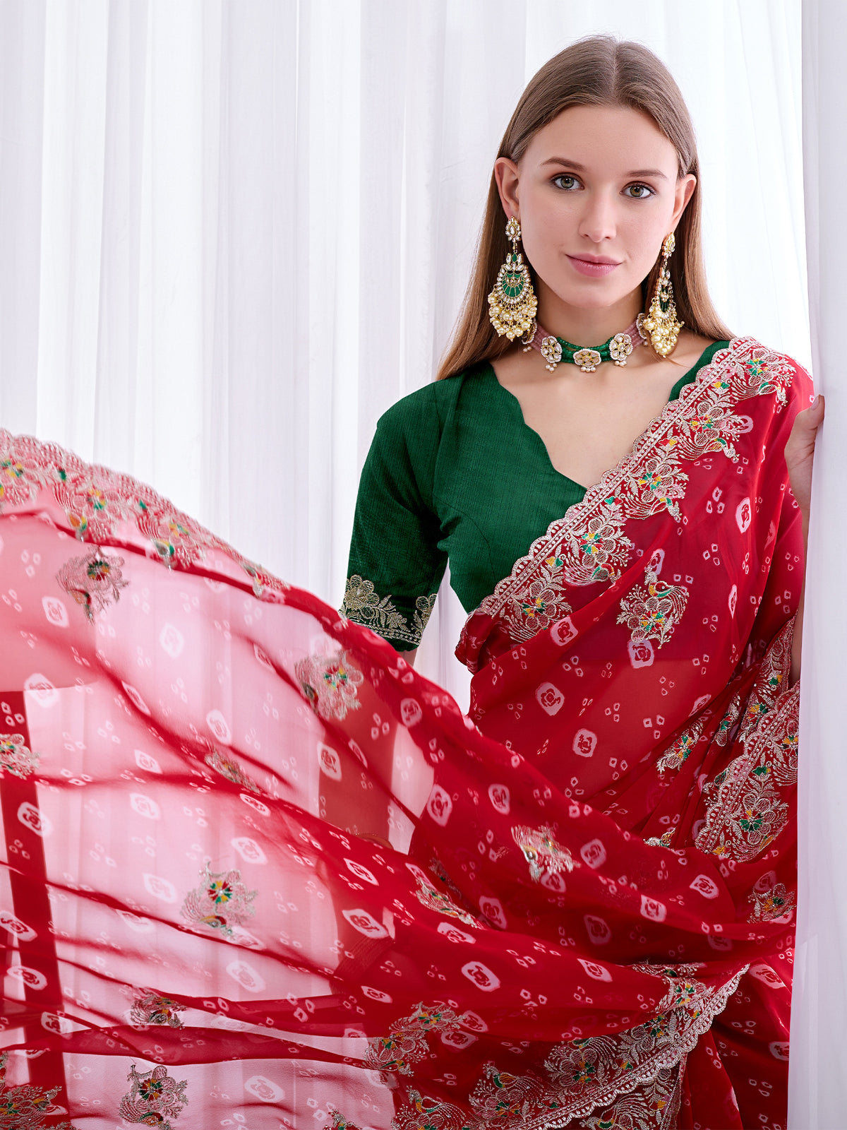 Women's Georgette Bandhani Saree With Unstitched Blouse Piece