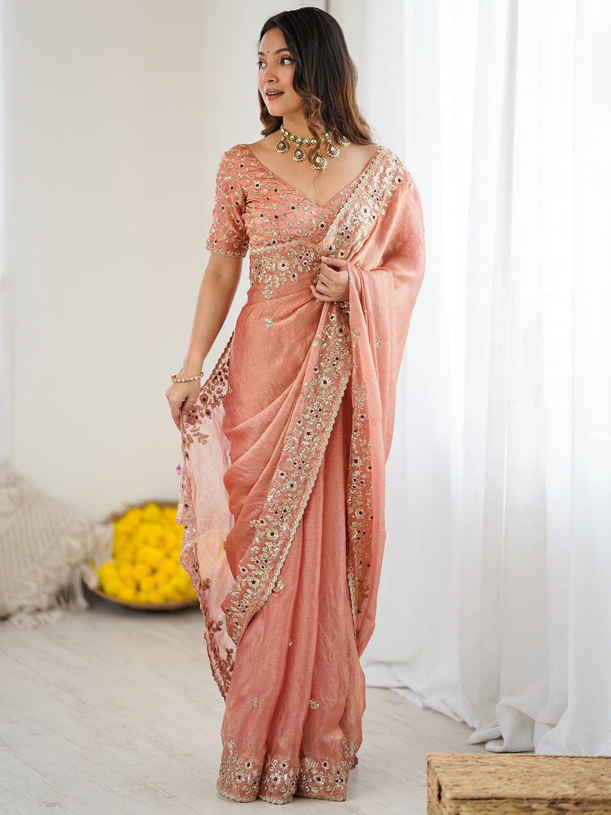 Women's Fendy Chiffon Saree With Unstitched Blouse Piece