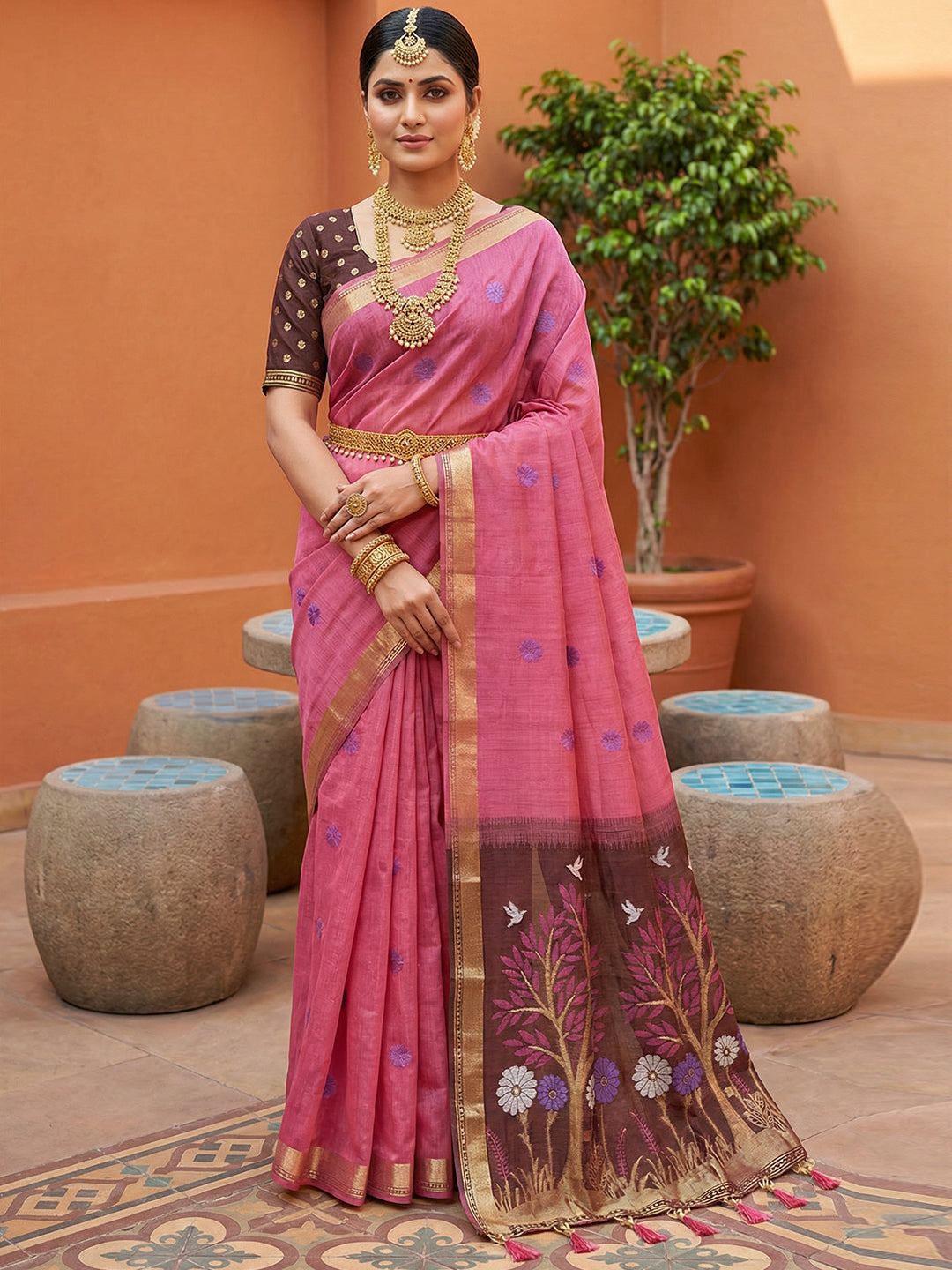 Women's Cotton Saree With Unstitched Blouse Piece