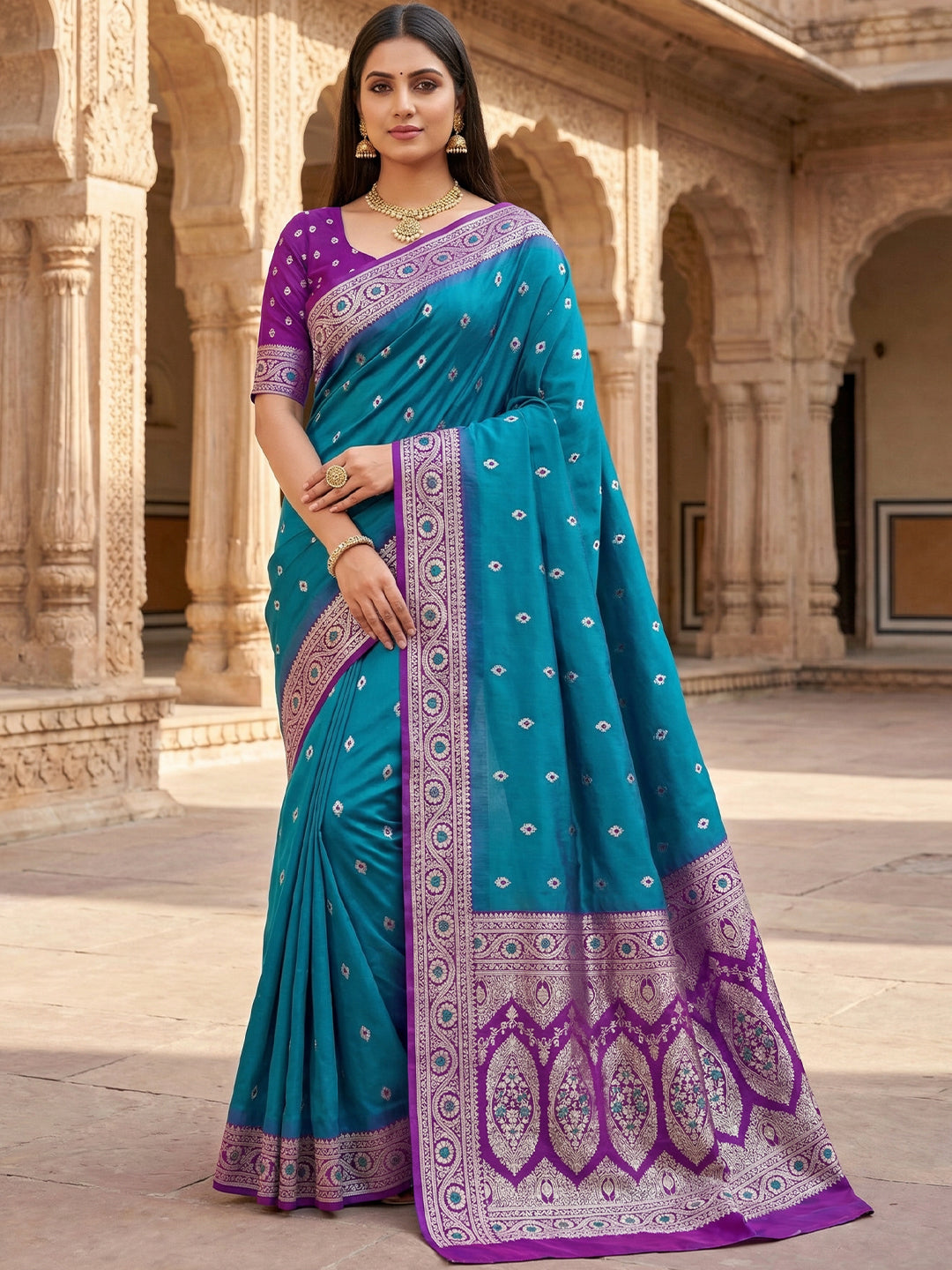 Women's Banarasi Silk Saree With Unstitched Blouse Piece