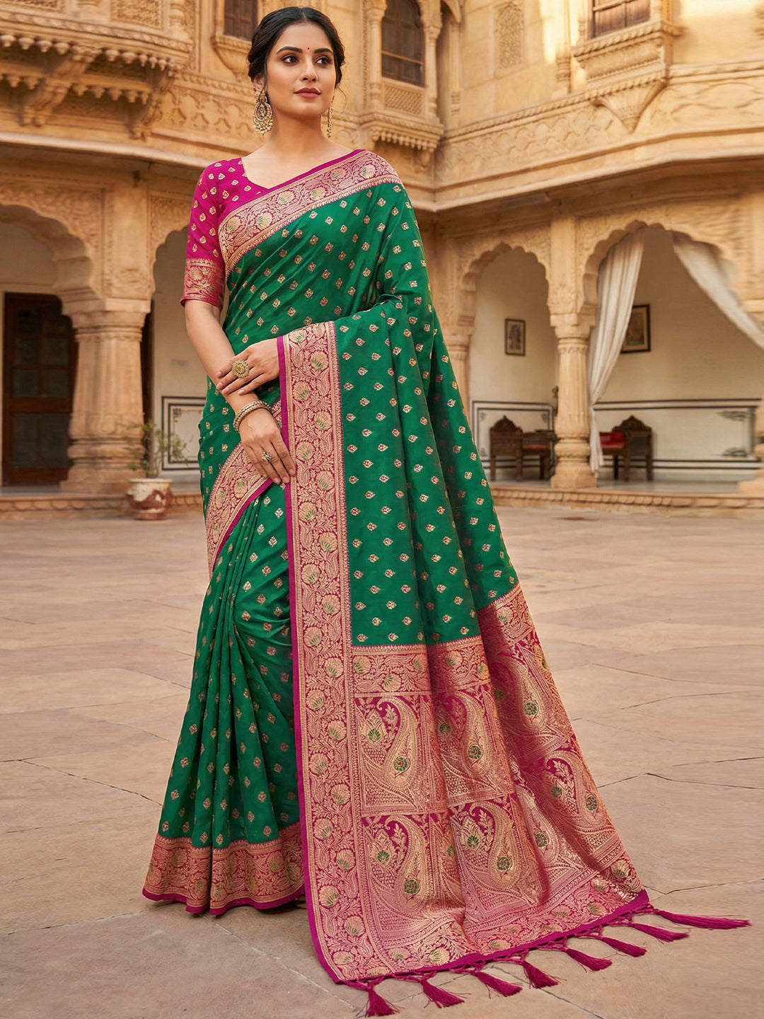 Women's Banarasi Silk Saree With Unstitched Blouse Piece