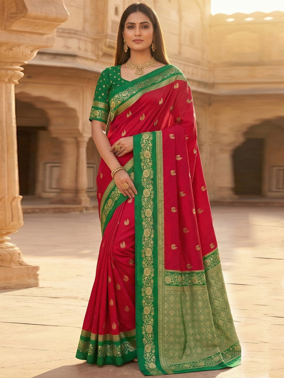 Women's Banarasi Silk Saree With Unstitched Blouse Piece