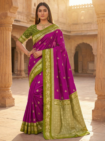 Women's Banarasi Silk Saree With Unstitched Blouse Piece